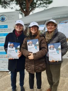 Les bénévoles de Bordeaux au marché de Pessac